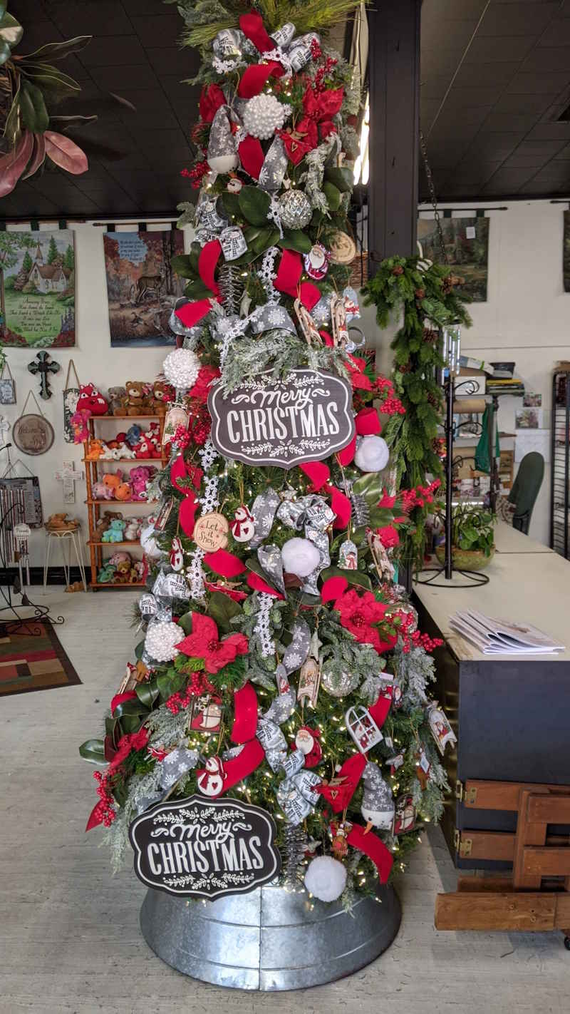 https://www.jodys-flowers.com/images/christmas-tree-800.jpg